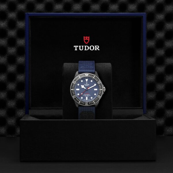 m25707kn-0001_presentationbox-std.jpg